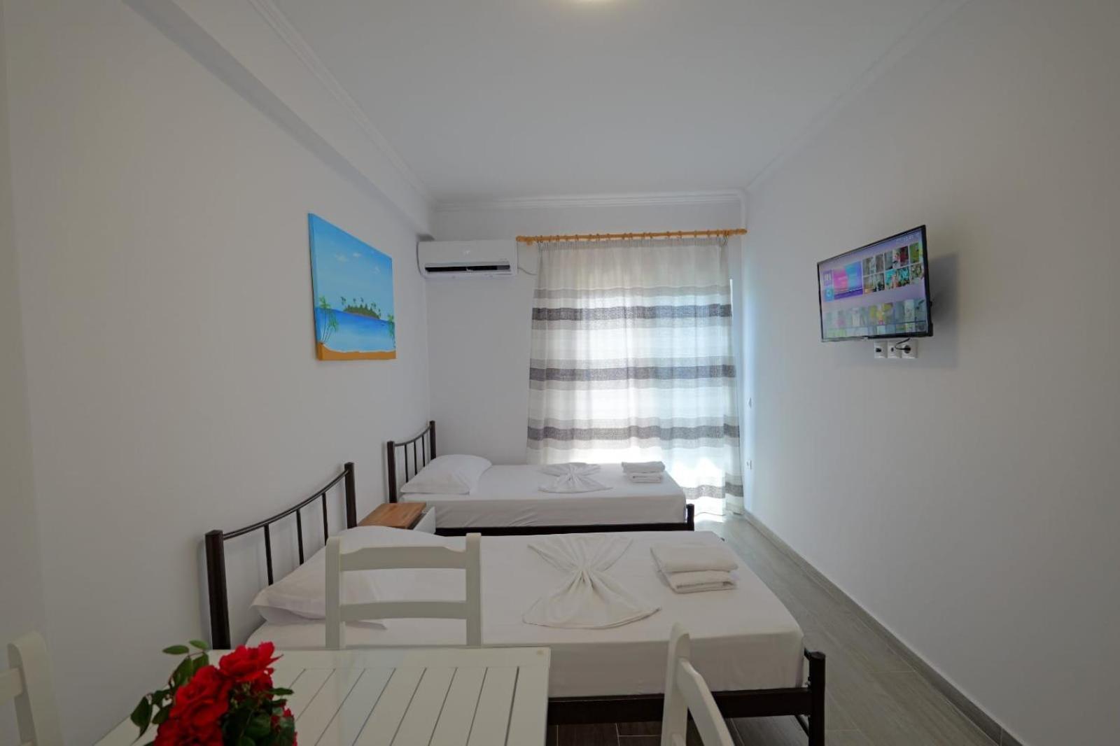 Eduard Lagji Apartament Lukovë Habitación foto