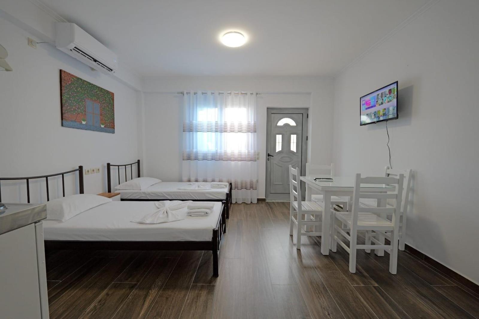 Eduard Lagji Apartament Lukovë Habitación foto