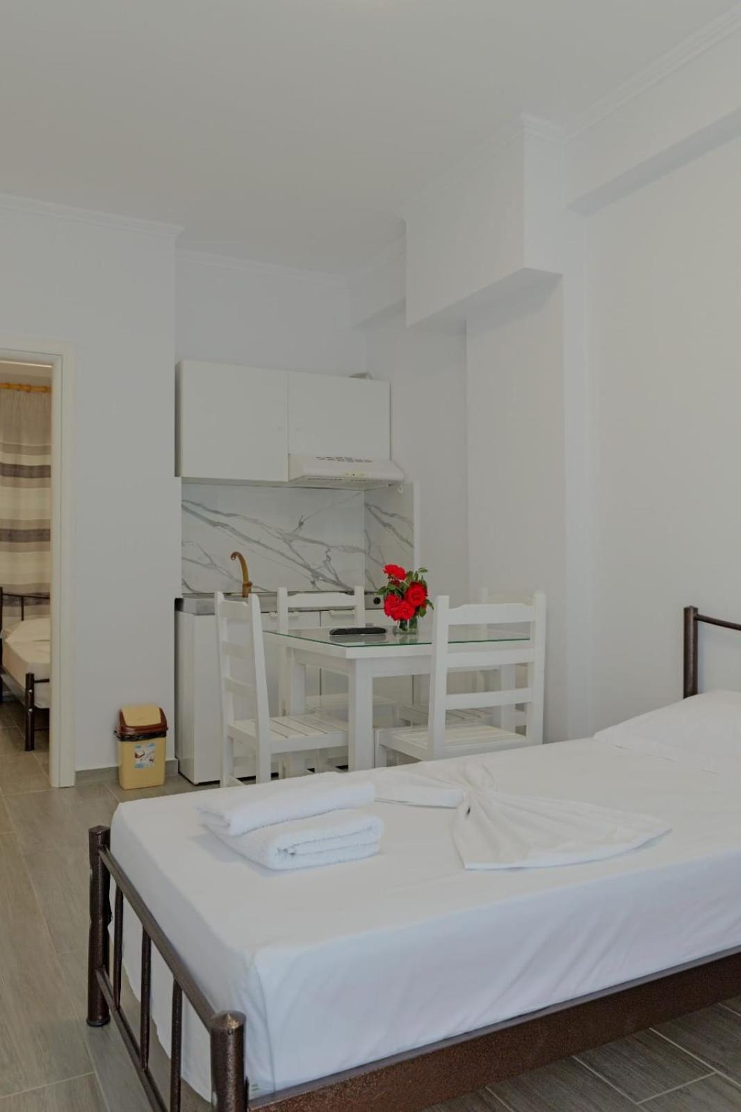 Eduard Lagji Apartament Lukovë Habitación foto