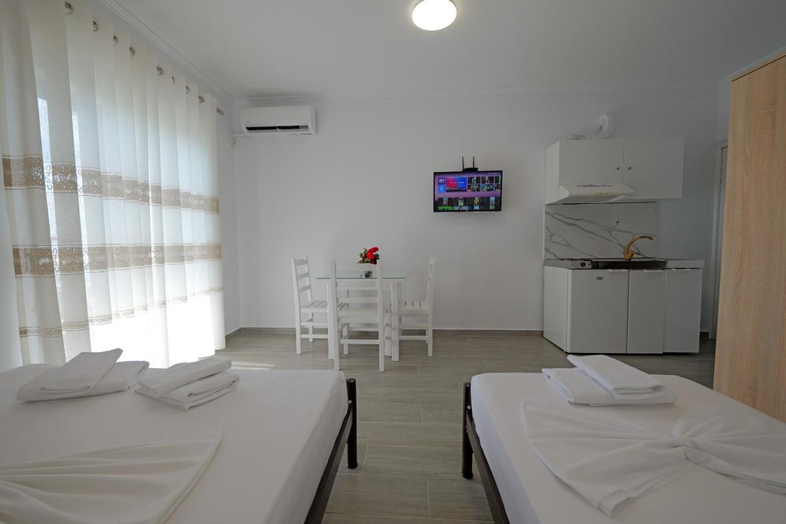 Eduard Lagji Apartament Lukovë Habitación foto